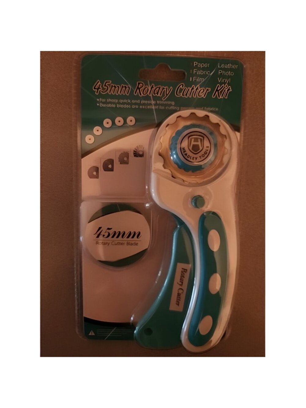 45mm Rotary Cutter with 5pcs Blades, Ergonomic Handle Rolling Cutter